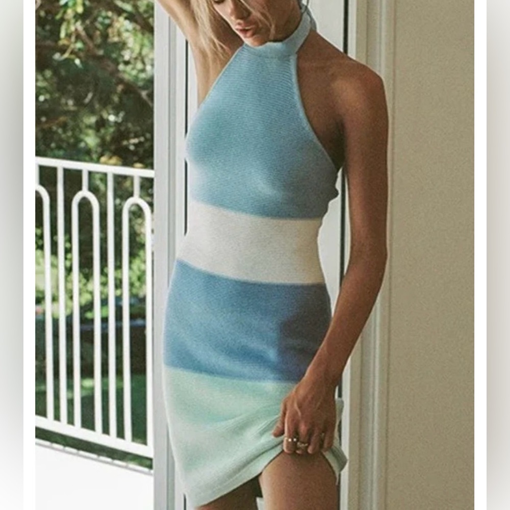 Sabo Skirt Blue and White Colorblock Backless Dress